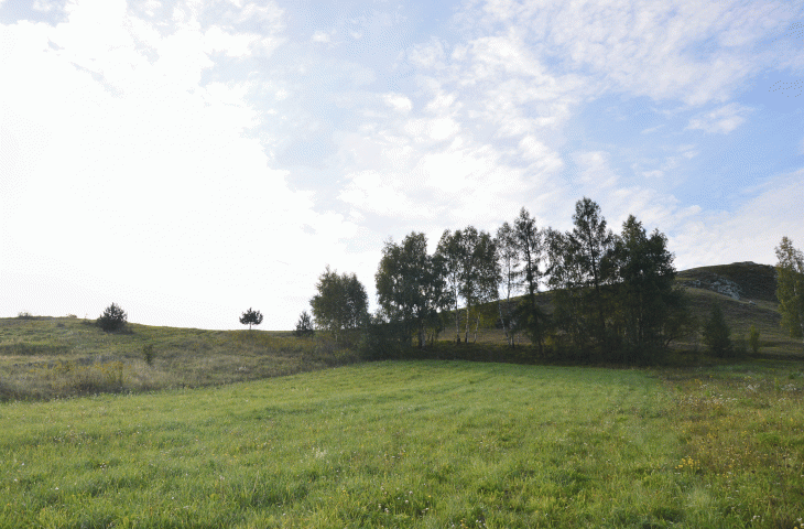 Photos from the site visit: view of the plot and view towards the Krakow Valleys