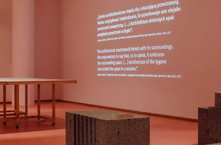 ostatnia część wystawy prowokować ma do dyskusji na temat współczesnej kondycji Muranowa