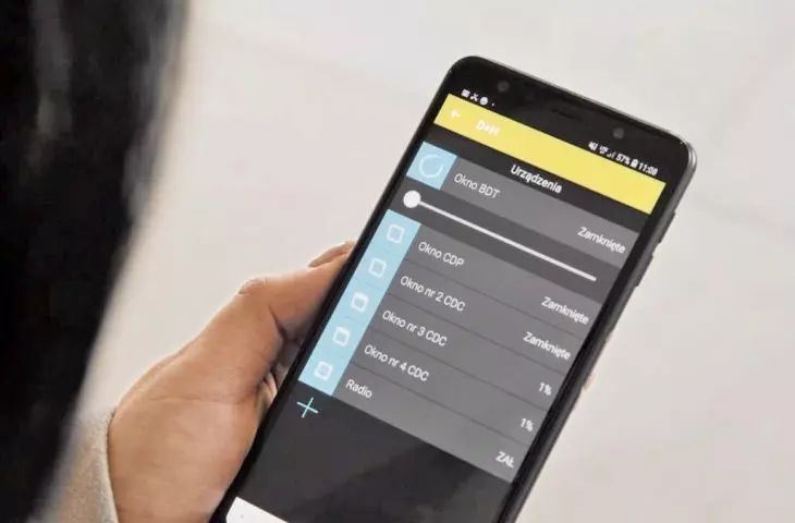 Aplikacja smart home do zarzadzania systemami automatyki okiennej D+H