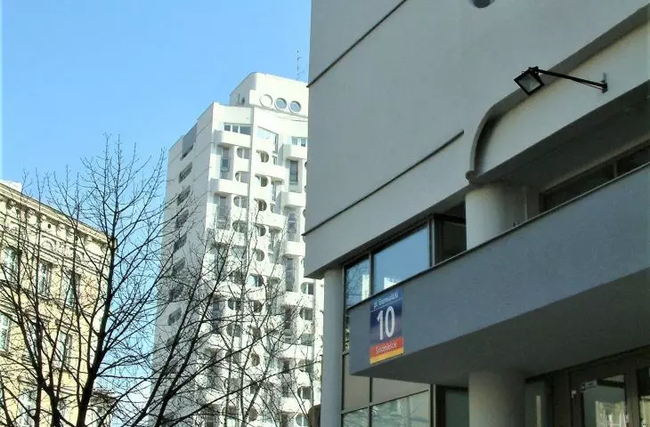 The lower part of the complex has not been renovated