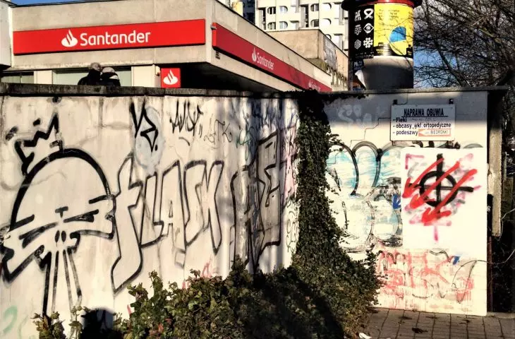 dolna część założenia nie została poddana remontowi