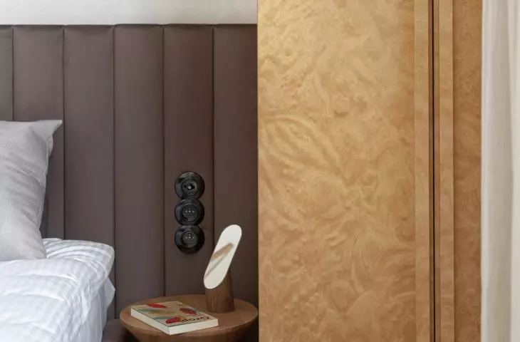 A fragment of the wall in the bedroom