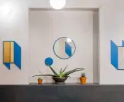 Mirrors resemble levitating forms