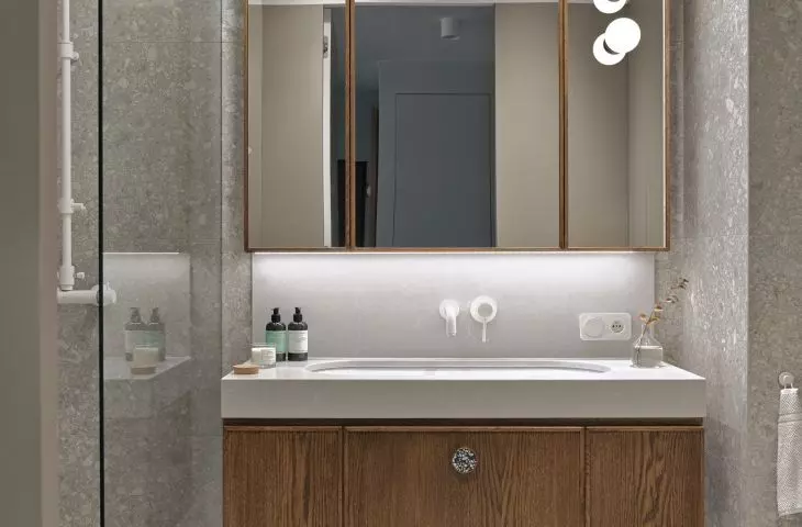 Łazienka w stylu mid-century modern