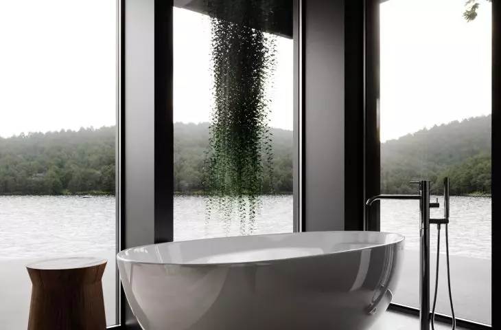 Bathroom overlooking the lake