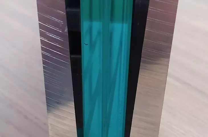 Lorica V balustrade profile
