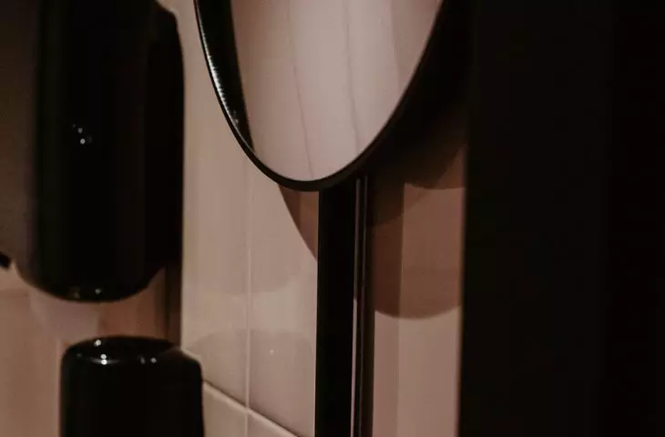 Pink bathroom creates a cheerful touch