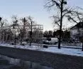 Instalacja przypominająca kratownicę stojącego w tym miejscu mostu Chwaliszewskiego