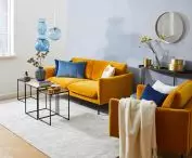 Strong color contrasts