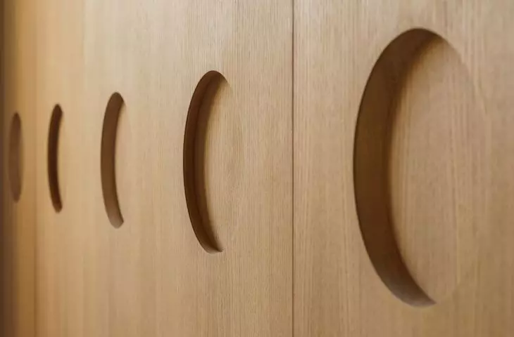 cabinet detail 