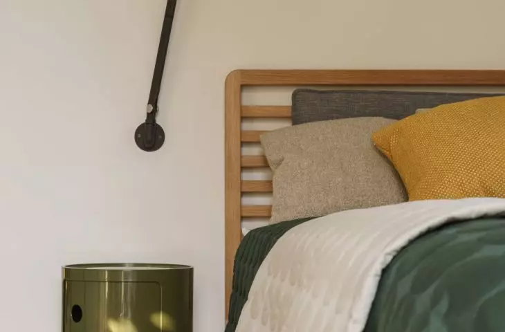 round nightstand