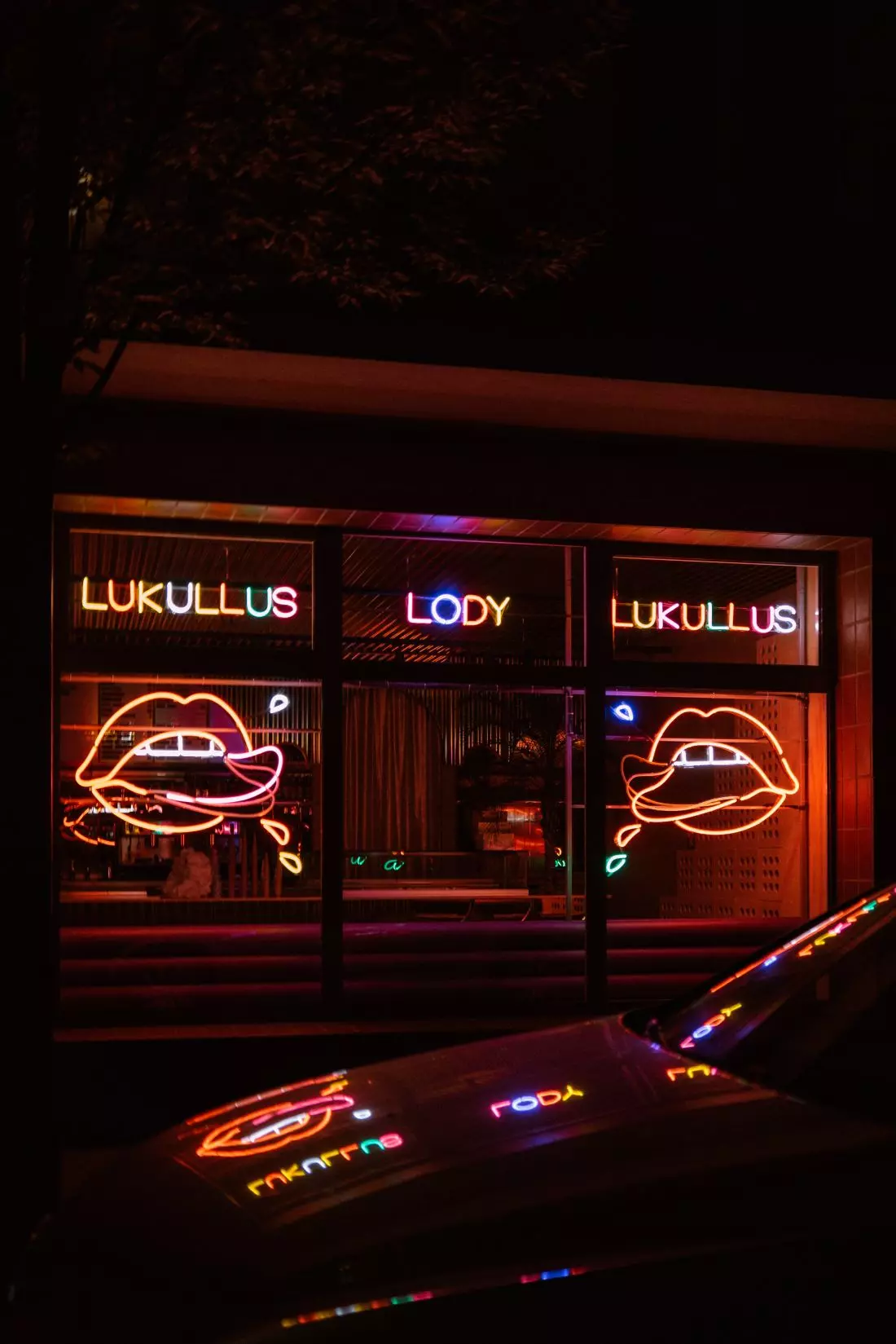 Neon Lukullus