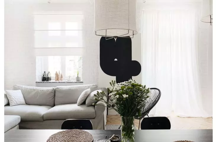 Salon pełen światła