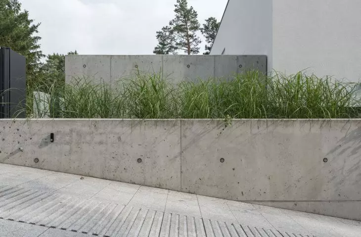 Concrete wall on the side of the road