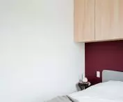 high-hung cabinets in the bedroom