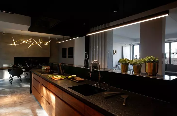 W apartamencie widoczna jest gradacja kolorystyczna 