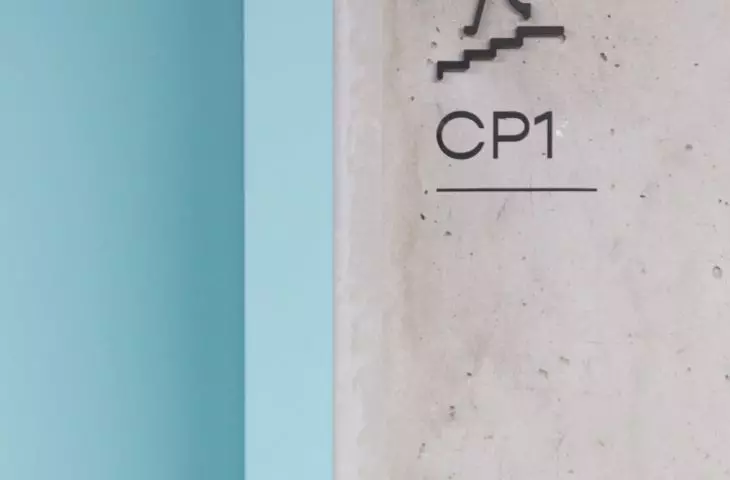 oznaczenie klatki schodowej CP1