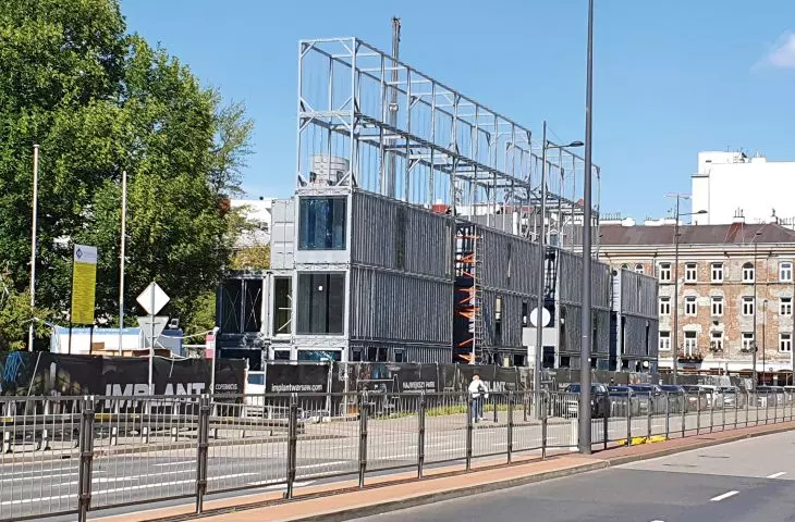 Implant trade and service complex in Warsaw -. 