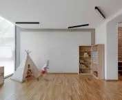 fragment wnętrza dobudowanej bryły