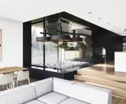 atrium pomaga doświetlić część dzienną