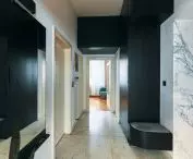 geometryczna prostota w przedpokoju