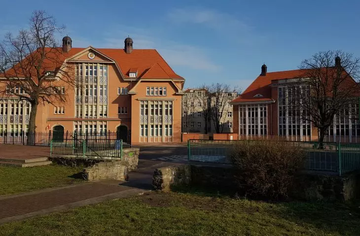 One of the German schools built in the first decades of the 20th century (Prądzyńskiego Street)  