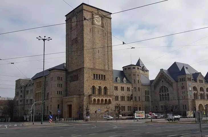 Imperial Castle - Castle Cultural Center