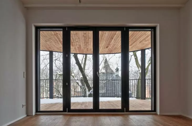 Villa Reden w Chorzowie, widok na kościół
