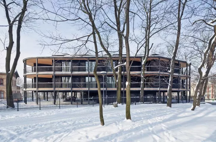 Villa Reden w zimowym słońcu