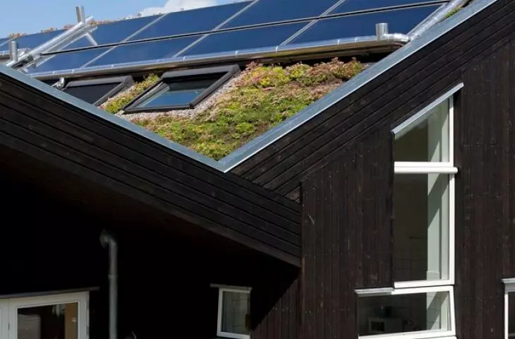 Solhuset kindergarten, sloping roof