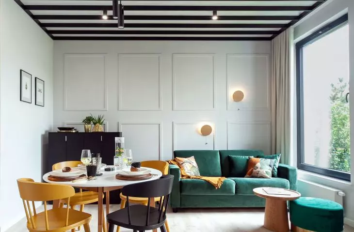 Living room full of space