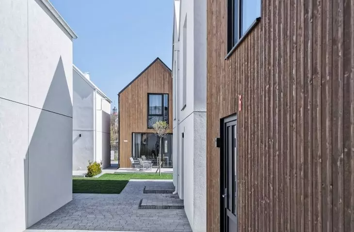Simplicity of the form of the houses