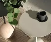 SU tables in different colors