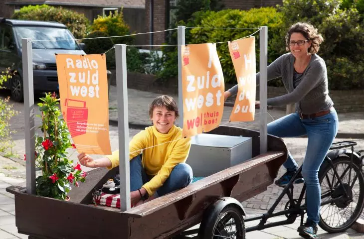 Lotte de Haan and Hesje Andersson during the organization of the Radio ZuidWest project