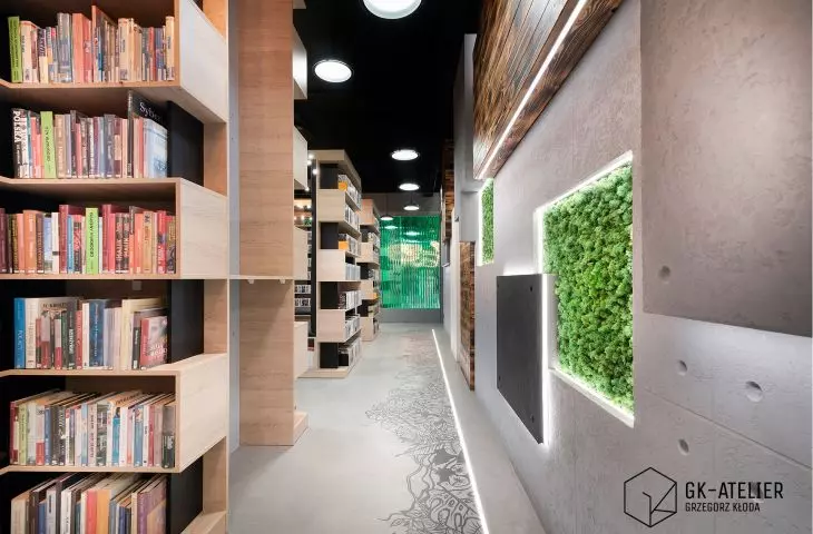 Zieleń i beton architektoniczny na ścianch