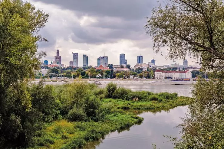 panorama of Warsaw from the Praski Port