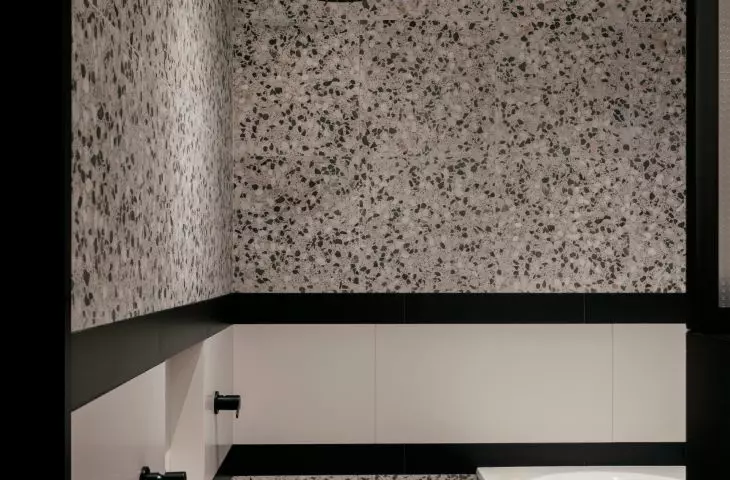 two shower stations in the SPA area