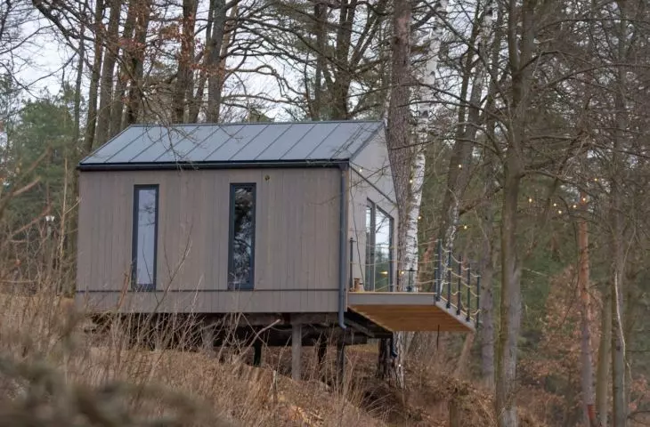 cottages were founded on concrete supports