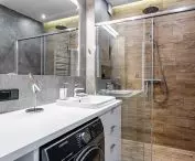 Tiles imitating wood and concrete