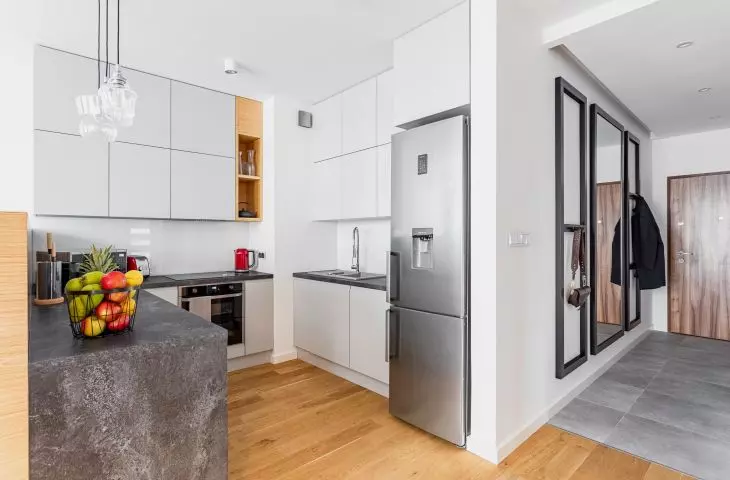 Functional, bright kitchen