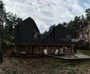 RE: REDWOOD HOUSE, also has a swimming pool