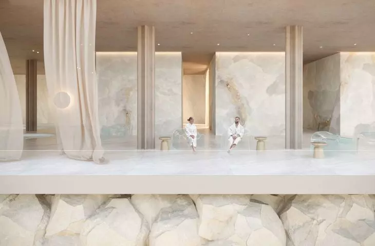 SPA, covered area
