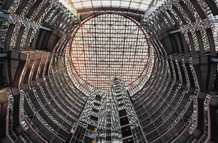James R. Thompson Center