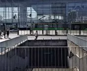 A vestige of one of the failed attempts to connect the station area to the fair. 