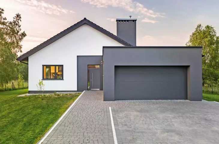 INNOVIEW garage door