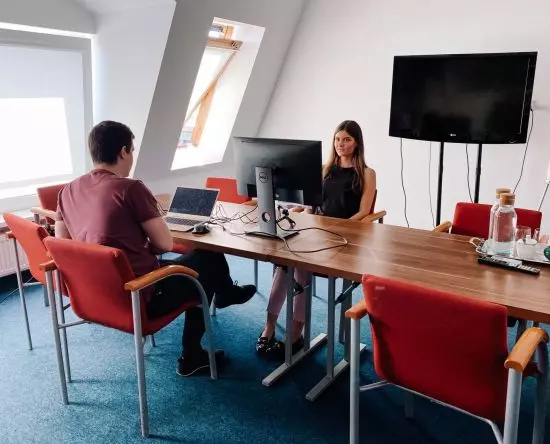 conducting an eye-tracking study przeprowadzanie eye-tracking research