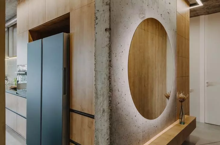 view of the hallway and kitchen
