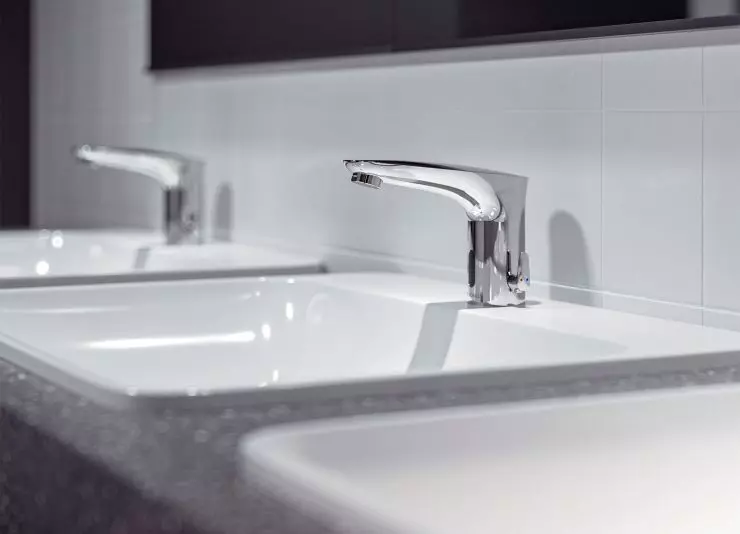 Bateria umywalkowa na podczerwień SCHELL MODUS E Bateria umywalkowa na podczerwień SCHELL MODUS E