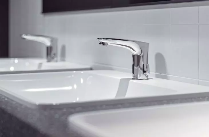 SCHELL MODUS E infrared washbasin tap