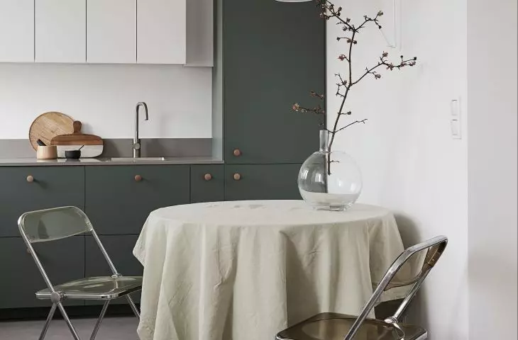 Olive furniture in the kitchen